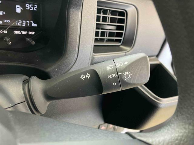 ハイゼットカーゴＤＸスマートアシスト付き　パートタイム４ＷＤ　ラジオ付き　衝突回避支援ブレーキ　誤発進抑制制御機能　オートライト・ハイビーム　パワーウィンドウ　両側スライドドア　ＭＴ車（鳥取県）の中古車