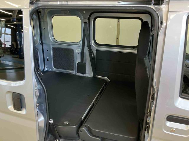 ハイゼットカーゴＤＸスマートアシスト付き　パートタイム４ＷＤ　ラジオ付き　衝突回避支援ブレーキ　誤発進抑制制御機能　オートライト・ハイビーム　パワーウィンドウ　両側スライドドア　ＭＴ車（鳥取県）の中古車