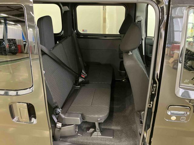 ハイゼットカーゴクルーズスマートアシスト付き　パートタイム４ＷＤ　ラジオ付き　衝突回避支援ブレーキ　誤発進抑制制御機能　オートライト・ハイビーム　パワーウィンドウ　両側スライドドア（鳥取県）の中古車