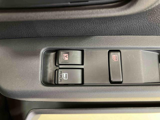 ハイゼットカーゴＤＸスマートアシスト付き　パートタイム４ＷＤ　ラジオ付き　衝突回避支援ブレーキ　誤発進抑制制御機能　オートライト・ハイビーム　パワーウィンドウ　両側スライドドア　ＭＴ車（鳥取県）の中古車