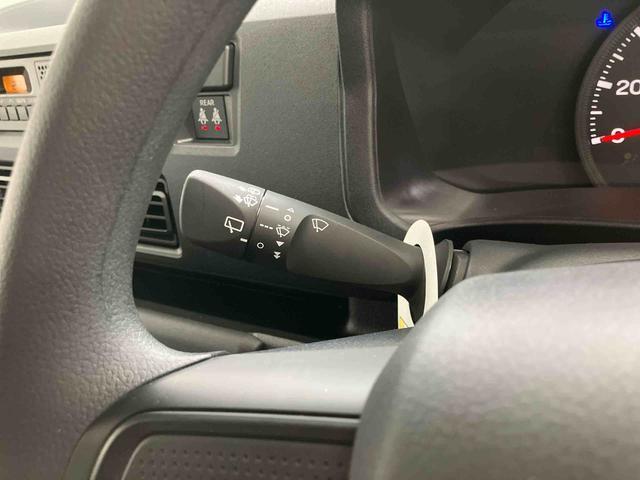 ハイゼットカーゴＤＸスマートアシスト付き　パートタイム４ＷＤ　ラジオ付き　衝突回避支援ブレーキ　誤発進抑制制御機能　オートライト・ハイビーム　パワーウィンドウ　両側スライドドア　ＭＴ車（鳥取県）の中古車