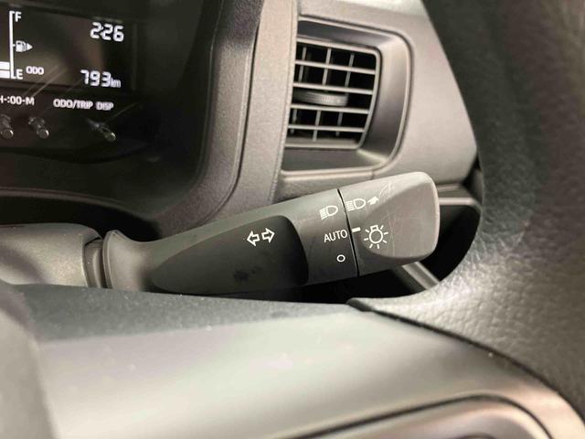 ハイゼットカーゴＤＸスマートアシスト付き　パートタイム４ＷＤ　ラジオ付き　衝突回避支援ブレーキ　誤発進抑制制御機能　オートライト・ハイビーム　パワーウィンドウ　両側スライドドア　ＭＴ車（鳥取県）の中古車