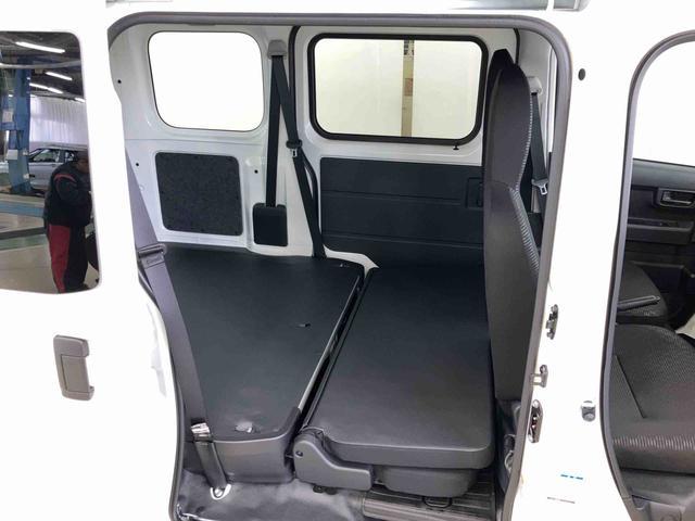 ハイゼットカーゴＤＸスマートアシスト付き　パートタイム４ＷＤ　ラジオ付き　衝突回避支援ブレーキ　誤発進抑制制御機能　オートライト・ハイビーム　パワーウィンドウ　両側スライドドア　ＭＴ車（鳥取県）の中古車