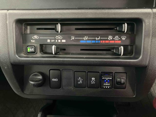 ハイゼットトラックジャンボＳＡIIIｔスマートアシスト付き　ＤＶＤチューナー付き　バックカメラ付き　荷台作業灯付き　衝突回避支援ブレーキ　パートタイム４ＷＤ　キーレスエントリー　マニュアルエアコン　マニュアルレベリング機能（鳥取県）の中古車