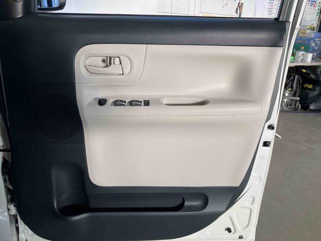 ムーヴキャンバスＸＣＤチューナー付き　後席両側スライドドア　アイドリングストップ　オートライト　キーフリーシステム　電動格納ドアミラー　２トーンカラー　オートエアコン　プッシュボタンスタート　マニュアルレベリング機能（鳥取県）の中古車