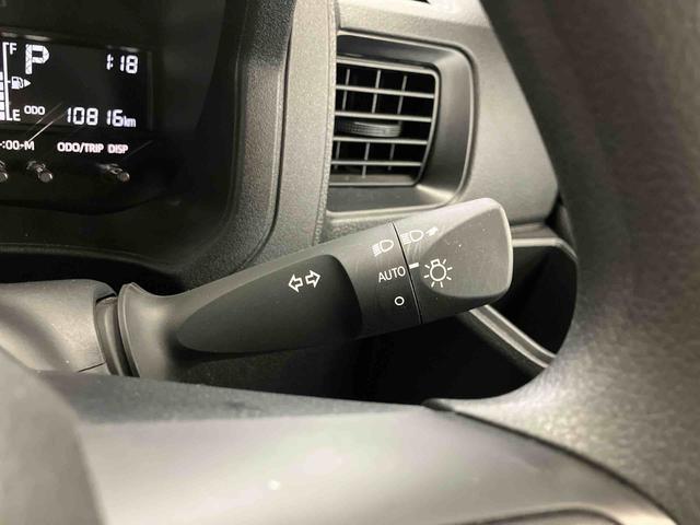 ハイゼットカーゴスペシャルクリーンスマートアシスト付き　パートタイム４ＷＤ　ラジオ付き　衝突回避支援ブレーキ　誤発進抑制制御機能　オートライト・ハイビーム　パワーウィンドウ　両側スライドドア（鳥取県）の中古車