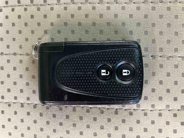 ミラココアココアプラスＧナビゲーションシステム付き　バックカメラ付き　スペアタイヤ付き　キーフリーシステム　電動格納ドアミラー　パワーウィンドウ　オートエアコン　マニュアルレベリング機能　フォグランプ付き（鳥取県）の中古車