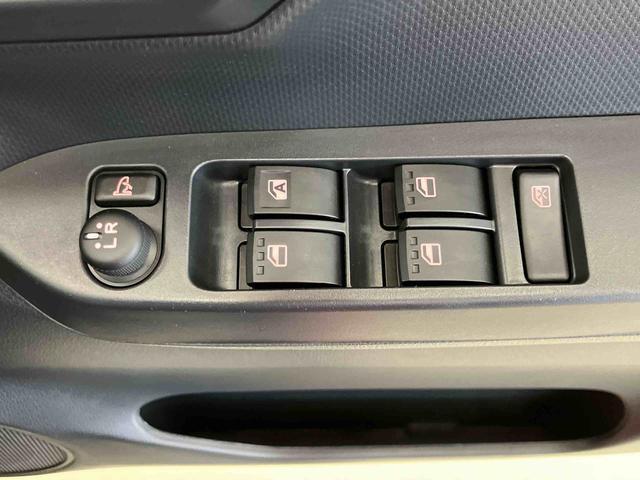 ミライースＸ　リミテッドＳＡIIIスマートアシスト付き　ナビゲーションシステム付き　バックカメラ付き　ドライブレコーダー付き　オートライト・ハイビーム　コーナーセンサー　キーレスエントリー　衝突回避支援ブレーキ　誤発進抑制制御機能（鳥取県）の中古車