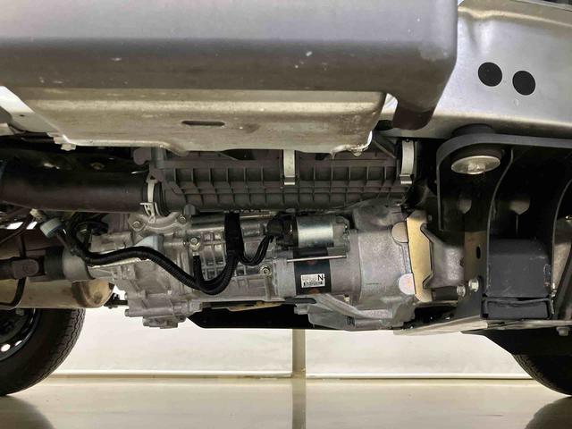 ハイゼットトラックスタンダードスマートアシスト付き　パートタイム４ＷＤ　ラジオ付き　オートライト・ハイビーム　衝突回避支援ブレーキ　誤発進抑制制御機能　ＭＴ車　コーナーセンサー　アイドリングストップ（鳥取県）の中古車