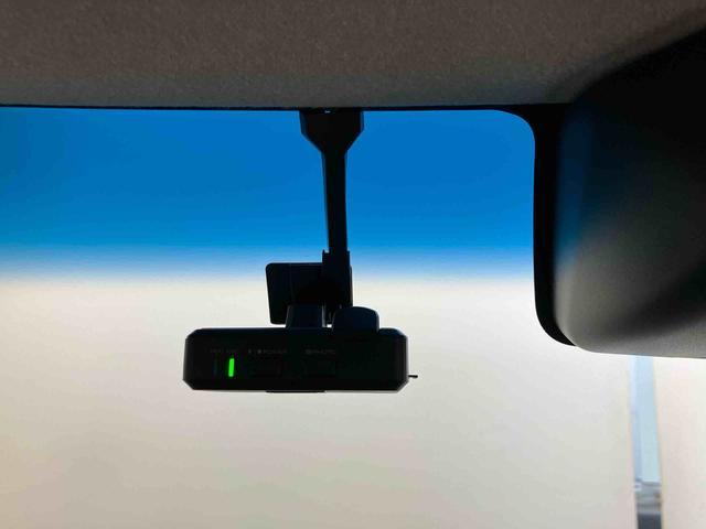 タントカスタムＸ　トップエディションＳＡIIIスマートアシスト付き　ナビゲーションシステム付き　バックカメラ付き　ＥＴＣ付き　ドライブレコーダー付き　両側スライド・片側電動　ステアリングスイッチ　キーフリーシステム　オートライト・ハイビーム（鳥取県）の中古車