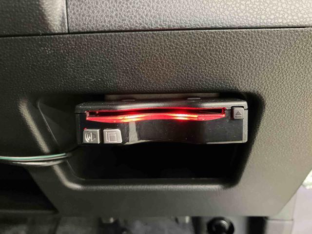 タントカスタムＸ　トップエディションＳＡIIIスマートアシスト付き　ナビゲーションシステム付き　バックカメラ付き　ＥＴＣ付き　ドライブレコーダー付き　両側スライド・片側電動　ステアリングスイッチ　キーフリーシステム　オートライト・ハイビーム（鳥取県）の中古車