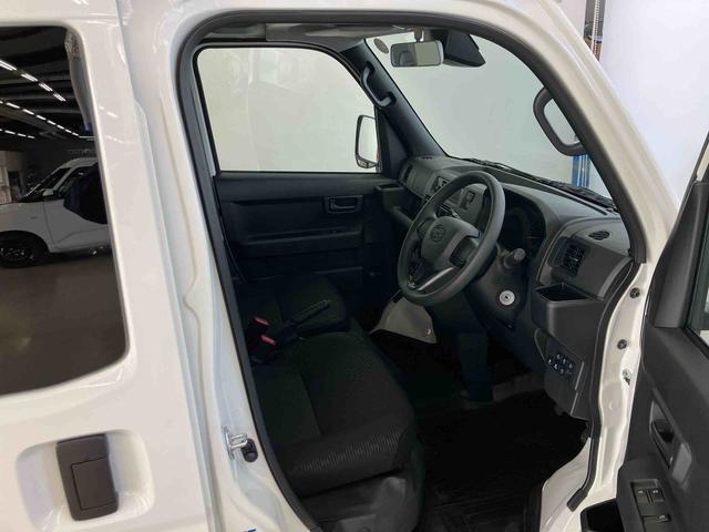 ハイゼットカーゴＤＸスマートアシスト付き　パートタイム４ＷＤ　ラジオ付き　衝突回避支援ブレーキ　誤発進抑制制御機能　オートライト・ハイビーム　パワーウィンドウ　両側スライドドア（鳥取県）の中古車