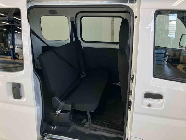 ハイゼットカーゴＤＸスマートアシスト付き　パートタイム４ＷＤ　ラジオ付き　衝突回避支援ブレーキ　誤発進抑制制御機能　オートライト・ハイビーム　パワーウィンドウ　両側スライドドア（鳥取県）の中古車