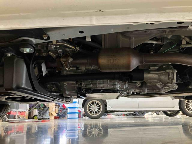 ハイゼットカーゴＤＸスマートアシスト付き　パートタイム４ＷＤ　ラジオ付き　衝突回避支援ブレーキ　誤発進抑制制御機能　オートライト・ハイビーム　パワーウィンドウ　両側スライドドア（鳥取県）の中古車