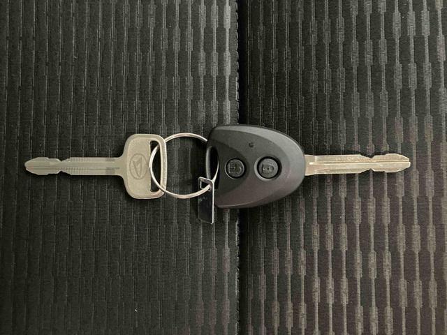 ハイゼットカーゴＤＸスマートアシスト付き　パートタイム４ＷＤ　ラジオ付き　衝突回避支援ブレーキ　誤発進抑制制御機能　オートライト・ハイビーム　パワーウィンドウ　両側スライドドア（鳥取県）の中古車