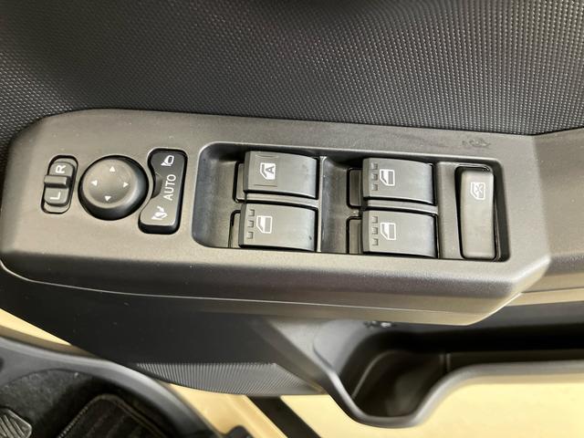 タフトＧ　ダーククロムベンチャースマートアシスト付き　シートヒーター　スカイフィールトップ　電動パーキングブレーキ　コーナーセンサー　オートライト・ハイビーム　ＬＥＤヘッドランプ　キーフリー　アルミホイール（鳥取県）の中古車