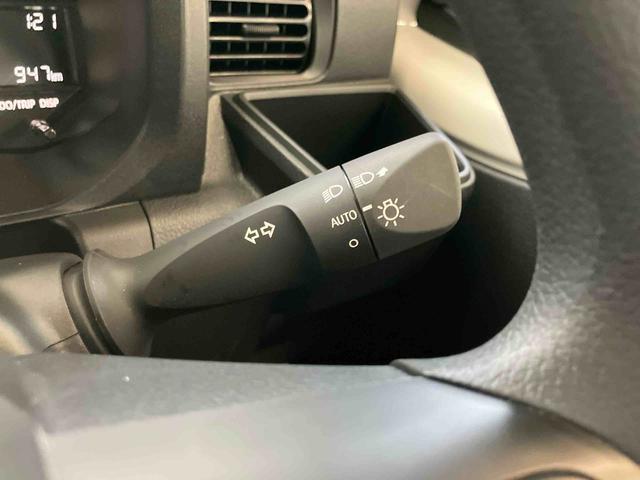 ハイゼットトラックスタンダードスマートアシスト付き パートタイム4WD ラジオ付き オートライト・ハイビーム 衝突回避支援ブレーキ 誤発進抑制制御機能 コーナーセンサー アイドリングストップ(鳥取県)の中古車