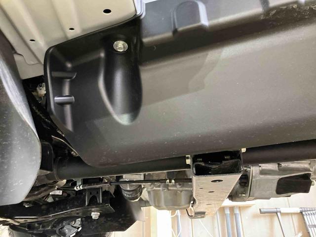 ハイゼットトラックスタンダードスマートアシスト付き　パートタイム４ＷＤ　ラジオ付き　オートライト・ハイビーム　衝突回避支援ブレーキ　誤発進抑制制御機能　ＭＴ車　コーナーセンサー　アイドリングストップ（鳥取県）の中古車
