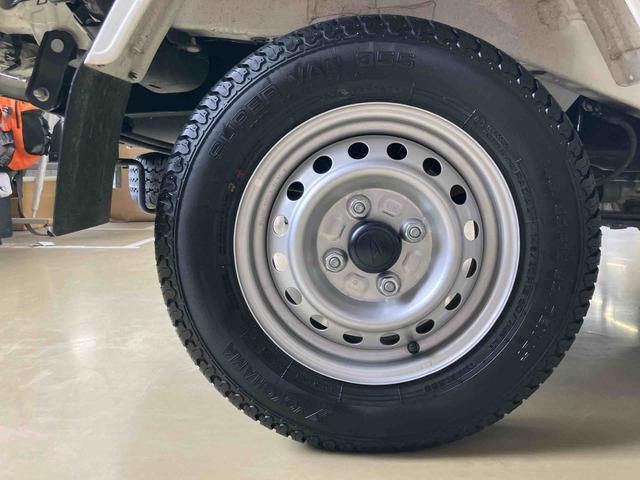 ハイゼットトラックスタンダードスマートアシスト付き　パートタイム４ＷＤ　ラジオ付き　オートライト・ハイビーム　衝突回避支援ブレーキ　誤発進抑制制御機能　ＭＴ車　コーナーセンサー　アイドリングストップ（鳥取県）の中古車