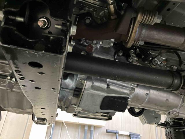ハイゼットトラックスタンダードスマートアシスト付き　パートタイム４ＷＤ　ラジオ付き　オートライト・ハイビーム　衝突回避支援ブレーキ　誤発進抑制制御機能　ＭＴ車　コーナーセンサー　アイドリングストップ（鳥取県）の中古車