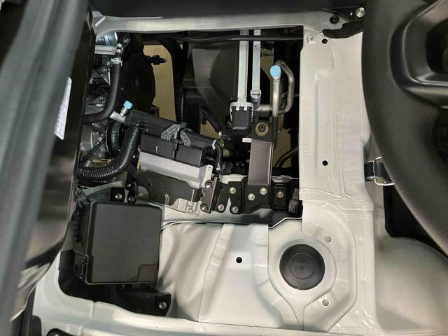 ハイゼットトラックスタンダードスマートアシスト付き パートタイム4WD ラジオ付き オートライト・ハイビーム 衝突回避支援ブレーキ 誤発進抑制制御機能 コーナーセンサー アイドリングストップ(鳥取県)の中古車