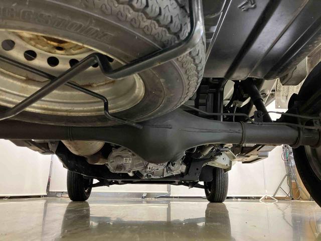 ハイゼットトラックスタンダードパートタイム４ＷＤ　ＭＴ車　ラジオ付き　マニュアルエアコン　マニュアルレベリング機能　シガーソケット　アナログメーター　手動ウィンドウ　まごころ保証付き（鳥取県）の中古車