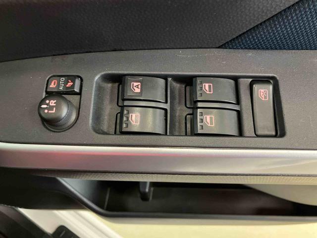 トールカスタムＧスマートアシスト付き　ナビゲーションシステム付き　パノラマモニター付き　ドライブレコーダー付き　両側電動スライドドア　アダプティブクルーズコントロール　キーフリーシステム　電動格納ドアミラー（鳥取県）の中古車