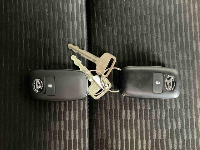 ハイゼットトラックジャンボエクストラスマートアシスト付き パートタイム4WD 荷台作業灯 オートライト・ハイビーム 衝突回避支援ブレーキ 誤発進抑制制御機能 コーナーセンサー アイドリングストップ キーフリーシステム 電動格納ドアミラー(鳥取県)の中古車