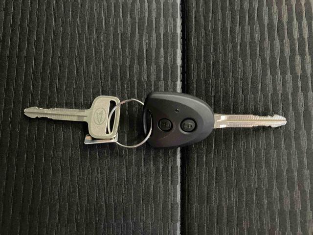 ハイゼットカーゴＤＸスマートアシスト付き　ＭＴ車　パートタイム４ＷＤ　ラジオ付き　衝突回避支援ブレーキ　誤発進抑制制御機能　オートライト・ハイビーム　パワーウィンドウ　両側スライドドア（鳥取県）の中古車
