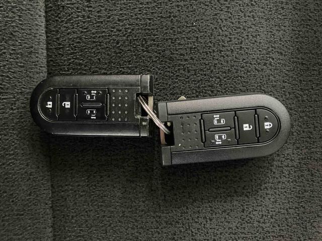 ムーヴキャンバスＸリミテッドメイクアップ　ＳＡIIスマートアシスト付き　ＣＤチューナー付き　両側電動スライドドア　キーフリーシステム　オートエアコン　オートライト　電動格納ドアミラー　プッシュボタンスタート　アイドリングストップ（鳥取県）の中古車