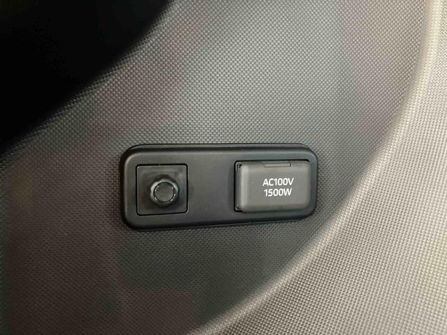 ロッキープレミアムＧ　ＨＥＶスマートアシスト付き　ＨＥＶ車　ディスプレイオーディオ付き　パノラマカメラ付き　ドライブレコーダー付き　オートライト・ハイビーム　ステアリングスイッチ　アダプティブクルーズコントロール　シートヒーター（鳥取県）の中古車