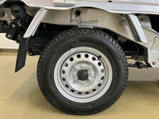 ハイゼットトラックスタンダードスマートアシスト付き　パートタイム４ＷＤ　ラジオ付き　オートライト・ハイビーム　衝突回避支援ブレーキ　誤発進抑制制御機能　ＭＴ車　コーナーセンサー　アイドリングストップ（鳥取県）の中古車