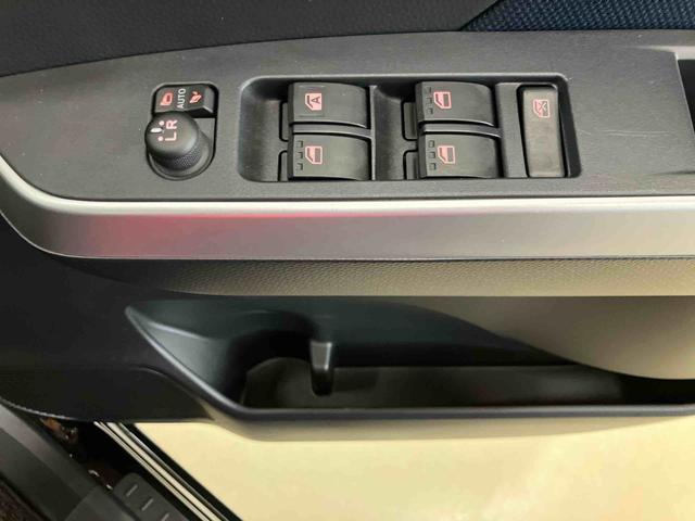 トールカスタムＧスマートアシスト付き　ディスプレイオーディオ付き　パノラマモニター付き　両側電動スライドドア　キーフリーシステム　ステアリングスイッチ　オートエアコン　オートライト・ハイビーム　アルミホイール（鳥取県）の中古車