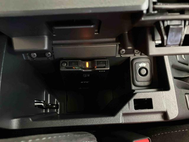 コペンＧＲ　スポーツナビゲーションシステム付き　オートライト　ＥＴＣ付き　オートエアコン　両席シートヒーター　電動ドアミラー　プッシュボタンスタート　アイドリングストップ　キーフリーシステム　盗難防止システム（鳥取県）の中古車