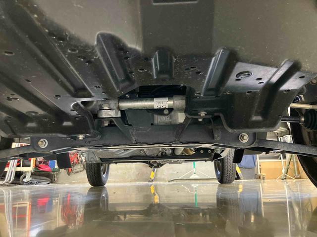 ハイゼットトラックEXTCDチューナー付き 荷台作業灯付き MT車 パートタイム4WD キーレスエントリー マニュアルレベリング機能 マニュアルエアコン パワーウィンドウ シガーソケット(鳥取県)の中古車