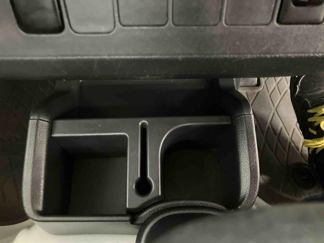 ハイゼットトラックスタンダードラジオ付き　パートタイム４ＷＤ　荷台ゴムマット・プロテクター付き　マニュアルエアコン　マニュアルレベリング機能　シガーソケット　ＡＴ車（鳥取県）の中古車