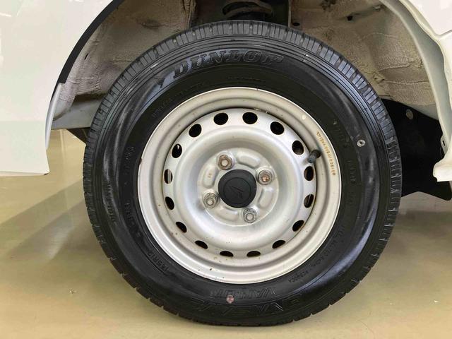 ハイゼットトラックスタンダードラジオ付き　パートタイム４ＷＤ　荷台ゴムマット・プロテクター付き　マニュアルエアコン　マニュアルレベリング機能　シガーソケット　ＡＴ車（鳥取県）の中古車