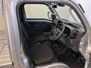 スマートアシスト付き　パートタイム４ＷＤ　キーフリーシステム　オートライト・ハイビーム　衝突回避支援ブレーキ　誤発進抑制制御機能　荷台作業灯　電動格納ドアミラー　コーナーセンサー　アイドリングストップ（鳥取県）の中古車