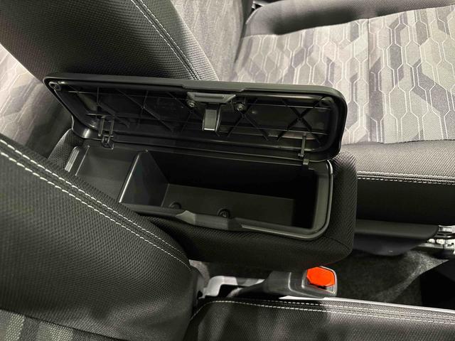 タフトＧ　クロムベンチャー　バックカメラ　電動パーキングブレーキスカイフィールトップ　クロムパック　メッキパック　シルバーアンダーガーニッシュ　インテリアアクセント　ＬＥＤオートライト＆フォグランプ　電動パーキングブレーキ　バックカメラ　アルミホイール（広島県）の中古車