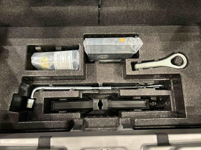 タフトＧ　クロムベンチャー　バックカメラ　電動パーキングブレーキスカイフィールトップ　クロムパック　メッキパック　シルバーアンダーガーニッシュ　インテリアアクセント　ＬＥＤオートライト＆フォグランプ　電動パーキングブレーキ　バックカメラ　アルミホイール（広島県）の中古車