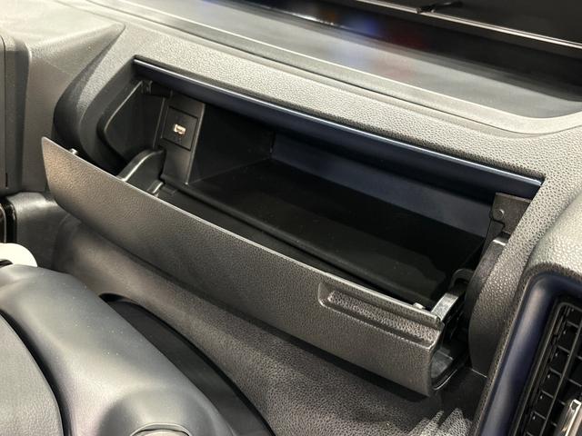 タントカスタムRS パノラマモニター 両側電動スライドドアLEDオートライト パワースライドドアウェルカムオープン機能 オート電動格納式ドアミラー 助手席ロングスライド 助手席イージークローザー アルミホイール キーフリーシステム(広島県)の中古車