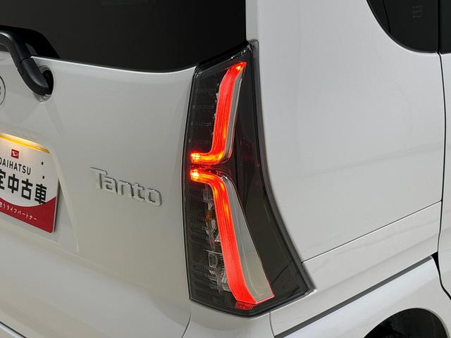 タントカスタムRS パノラマモニター 両側電動スライドドアLEDオートライト パワースライドドアウェルカムオープン機能 オート電動格納式ドアミラー 助手席ロングスライド 助手席イージークローザー アルミホイール キーフリーシステム(広島県)の中古車