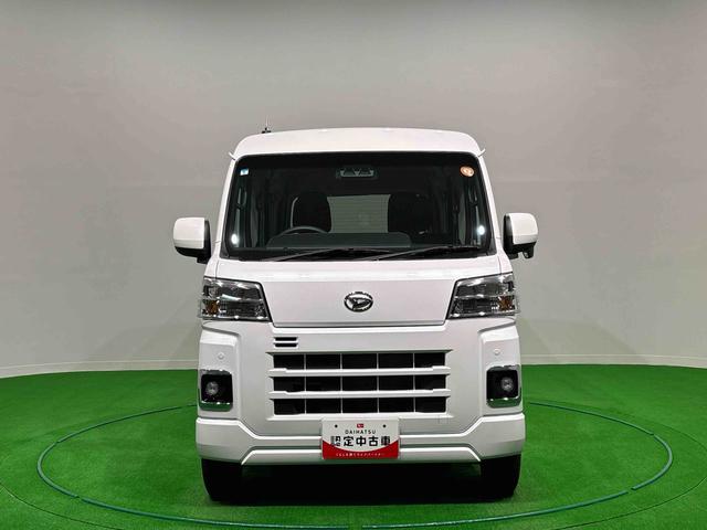 ハイゼットカーゴクルーズターボ 4WD コーナーセンサー 電動格納ドアミラーLEDヘッドランプ 電動格納式カラードドアミラー トップシェイドガラス 荷室LEDランプ 12インチフルホイールキャップ コーナーセンサー キーレスエントリー(広島県)の中古車