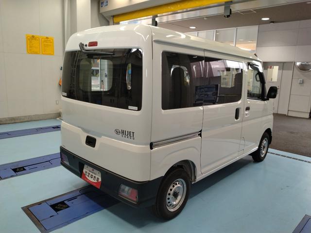 ハイゼットカーゴＤＸサポカーＳワイド適合　オーディオ　エアコン　アクセサリーソケット　コーナーセンサー　アイドリングストップ　光軸調整ダイヤル　横滑り防止機能　誤発進抑制機能　パワーウインドウ　キーレス（神奈川県）の中古車