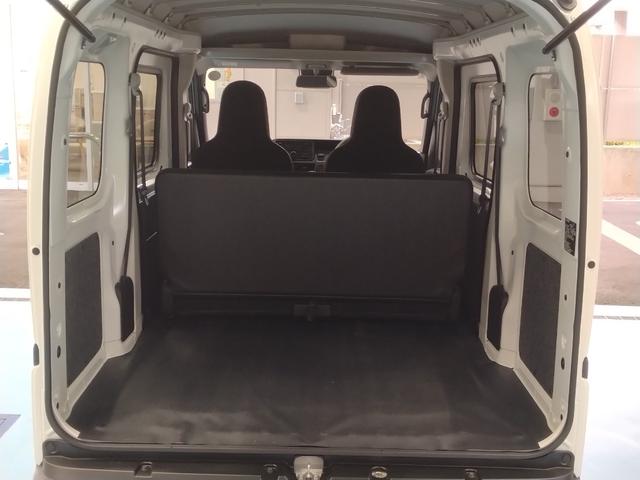 ハイゼットカーゴＤＸサポカーＳワイド適合　オーディオ　エアコン　アクセサリーソケット　コーナーセンサー　アイドリングストップ　光軸調整ダイヤル　横滑り防止機能　誤発進抑制機能　パワーウインドウ　キーレス（神奈川県）の中古車