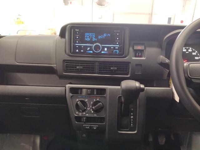 ハイゼットカーゴＤＸサポカーＳワイド適合　オーディオ　エアコン　アクセサリーソケット　コーナーセンサー　アイドリングストップ　光軸調整ダイヤル　横滑り防止機能　誤発進抑制機能　パワーウインドウ　キーレス（神奈川県）の中古車