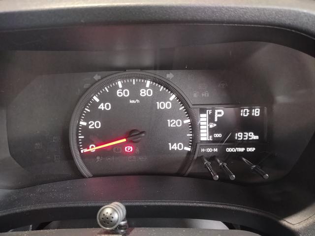 ハイゼットカーゴＤＸサポカーＳワイド適合　オーディオ　エアコン　アクセサリーソケット　コーナーセンサー　アイドリングストップ　光軸調整ダイヤル　横滑り防止機能　誤発進抑制機能　パワーウインドウ　キーレス（神奈川県）の中古車