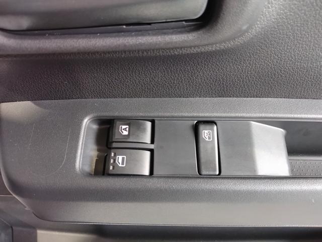 ハイゼットカーゴＤＸサポカーＳワイド適合　オーディオ　エアコン　アクセサリーソケット　コーナーセンサー　アイドリングストップ　光軸調整ダイヤル　横滑り防止機能　誤発進抑制機能　パワーウインドウ　キーレス（神奈川県）の中古車