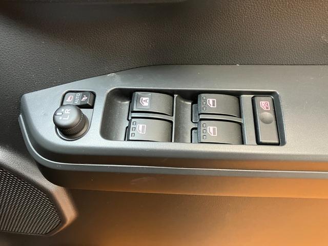 ウェイクGターボSAII4WD スマアシ Bカメラ 両側オートスライドドア ステアリングスイッチ オートエアコン USB接続端子 運転席シートヒーター Pスタート アイドリングストップ 電動格納ミラー キーフリー(神奈川県)の中古車