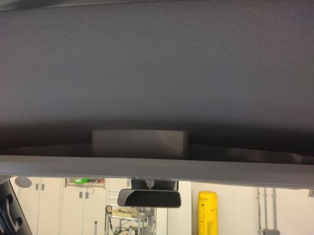 ハイゼットカーゴＤＸサポカーＳワイド適合　ラジオ　エアコン　アクセサリーソケット　コーナーセンサー　アイドリングストップ　光軸調整ダイヤル　横滑り防止機能　誤発進抑制機能　パワーウインドウ　キーレス（神奈川県）の中古車